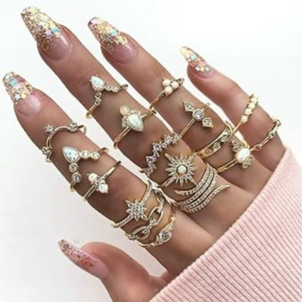 17 Pc Boho Ethnic Gypsy Opal, Crystal, Gold Tone Rings in Various Sizes - NWT - Picture 13 of 14